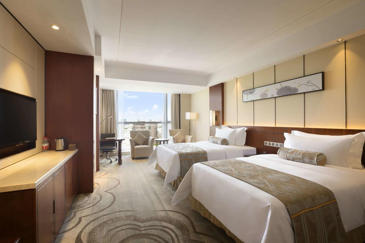 Отель Ramada Цзясин Экстерьер фото
