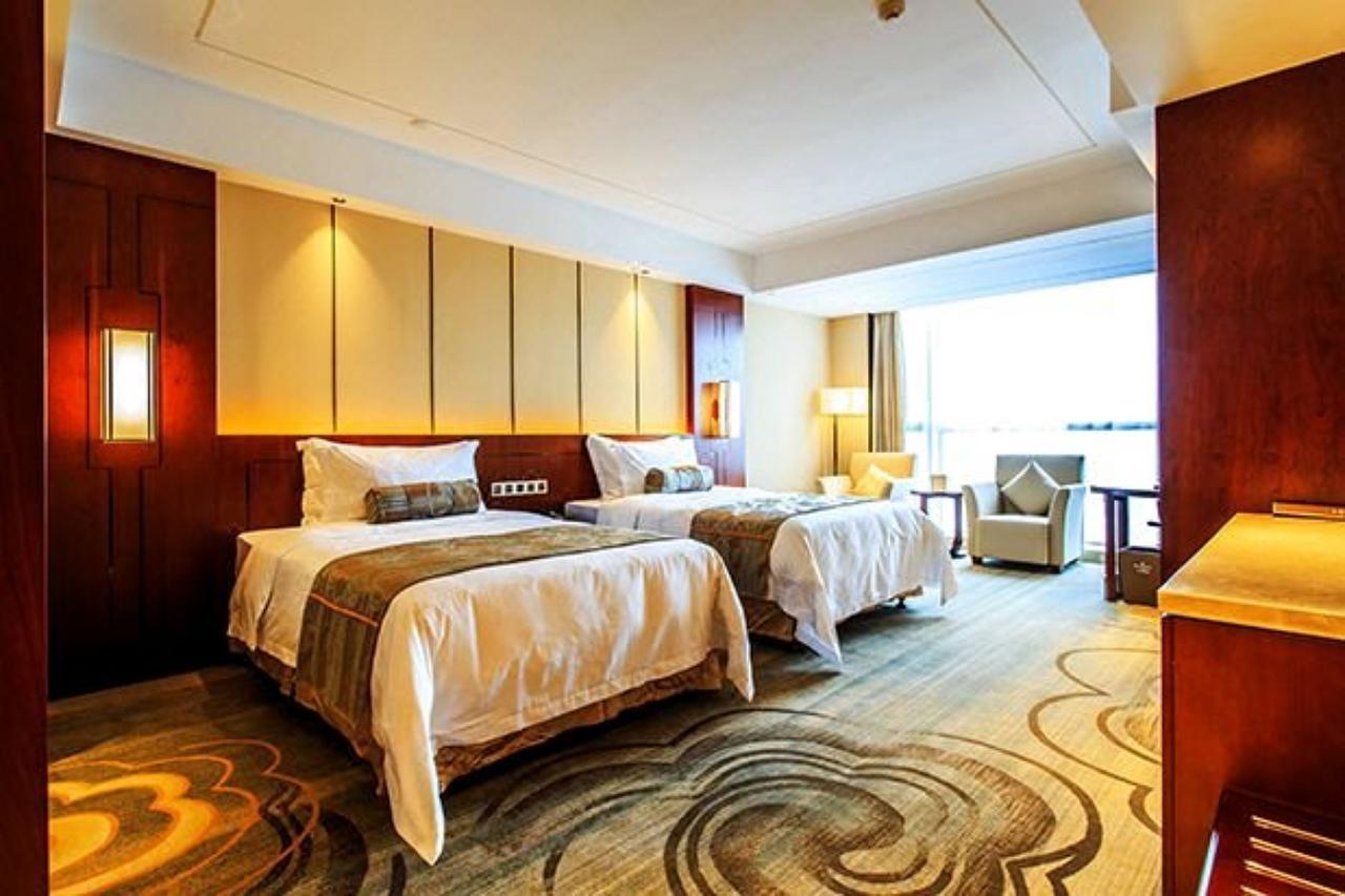 Отель Ramada Цзясин Экстерьер фото